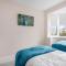 OnSiteStays New Large modern 4 bed, Parking, Wifi, 2 x Bathroom - Orpington