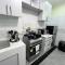 Naka Tranquil Suite with Ample Secure Parking