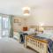 3 bed in Carisbrooke IC037