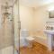 3 bed in Carisbrooke IC037