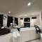 EV2-GRACE VILLA-Many BRs and loft - إيفريت
