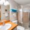 Sunny, Spacious & Pet Friendly - Creekside #39