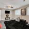 Cozy Cumberland ATL Home w Hot Tub