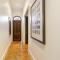 Farrah Designer Three Bedroom Carlton Residence - ملبورن