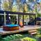 Calma Cabins