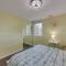 2 Mi to Hersheypark Group Getaway with Deck - Hummelstown