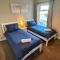 Sandy Shores Holiday Home - Great for family stays and contractors