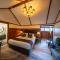 Hana Lodge