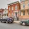 Comfy Bayonne Townhome about 11 Mi to NYC Attractions