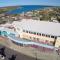 Brand NEW VIP Luxury 5/5 Star Beachside Escape