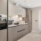 Luxury New Build 4/5 bed House in Ascot - Private Garden & Parking - Winkfield