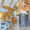 Okeechobee Cabin with Patio and Community Pool!