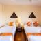 Chang Charlie Inn, Boutique