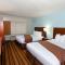 Rock Island Inn & Suites Marshalltown