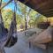 Cresta Lunar- Cozy and Modern 2 Bedroom Cabin