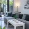 'Attiva' A Brisbane Gem with Pool and Private Patio - بريزبين