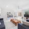 Bay Breeze - Easygoing Beachside Living for Families