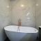 Artistic independent apartment, City Centre Dordrecht