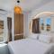 Α Peaceful Seafront Escape in Santorini- Sonus Mare