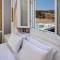 Α Peaceful Seafront Escape in Santorini- Sonus Mare