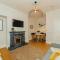 Beautifully Renovated 2 Bedroom Apartment