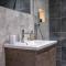 The Quadrant - The King Suite