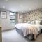 The Quadrant - The King Suite