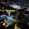 Modern High-Rise 2/2 Apartment with City View. - 萨瓦内塔