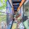 Seattle Lux 1 bd Apartment- Rooftop, WiFi, Pet Friendly