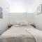 Central District Condo | Modern| Rooftop Central District Condo | Modern| Rooftop