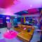 Capsule Boogie-Woogie - JACUZZI - SAUNA - BILLARD - JEUX - ECRAN GÉANT - FILET SUSPENDU - NETFLIX