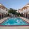 Dream Inn