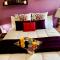 Spacious & Comfortable, Private Queen Room & Bath in West Cloverdale - Суррей