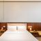 Wuyu Hotel, Smart Park & Happy Valley Jinshansi Metro