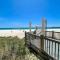 Beachfront Stunning view 100 ft long swimming pool