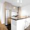 South bank 2 bedroom apartment With 1 Parking