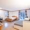 2203 Modernes Studio mit Balkon