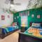 Retreat to Nice Court 7BD/6Bath/Pool/Spa - 基西米