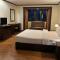 Omni Tower Sukhumvit Nana by Direct Rooms - Bangkok