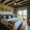 Barefoot Addo Elephant Lodge - Luxury Family Villa - Addo