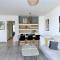 Dreamy 3BR Penthouse w a Super Terrace