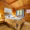 Comfy Log Cabin Family & Pet Kind by State & Waterparks! - Tobyhanna