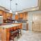 Luxurious Modern Condo! - SM #207
