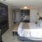 Dockside Suites