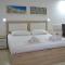 Seashell Art Decor Studio & Private Garage