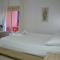 Seashell Art Decor Studio & Private Garage