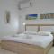 Seashell Art Decor Studio & Private Garage