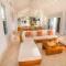 Amazing mountain top home with stunning views