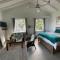 Modern 1 bed guesthouse with pool and ocean view