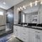 906 Westbrook B City Views Rooftop Hot Tub and Short Walk to Stadium